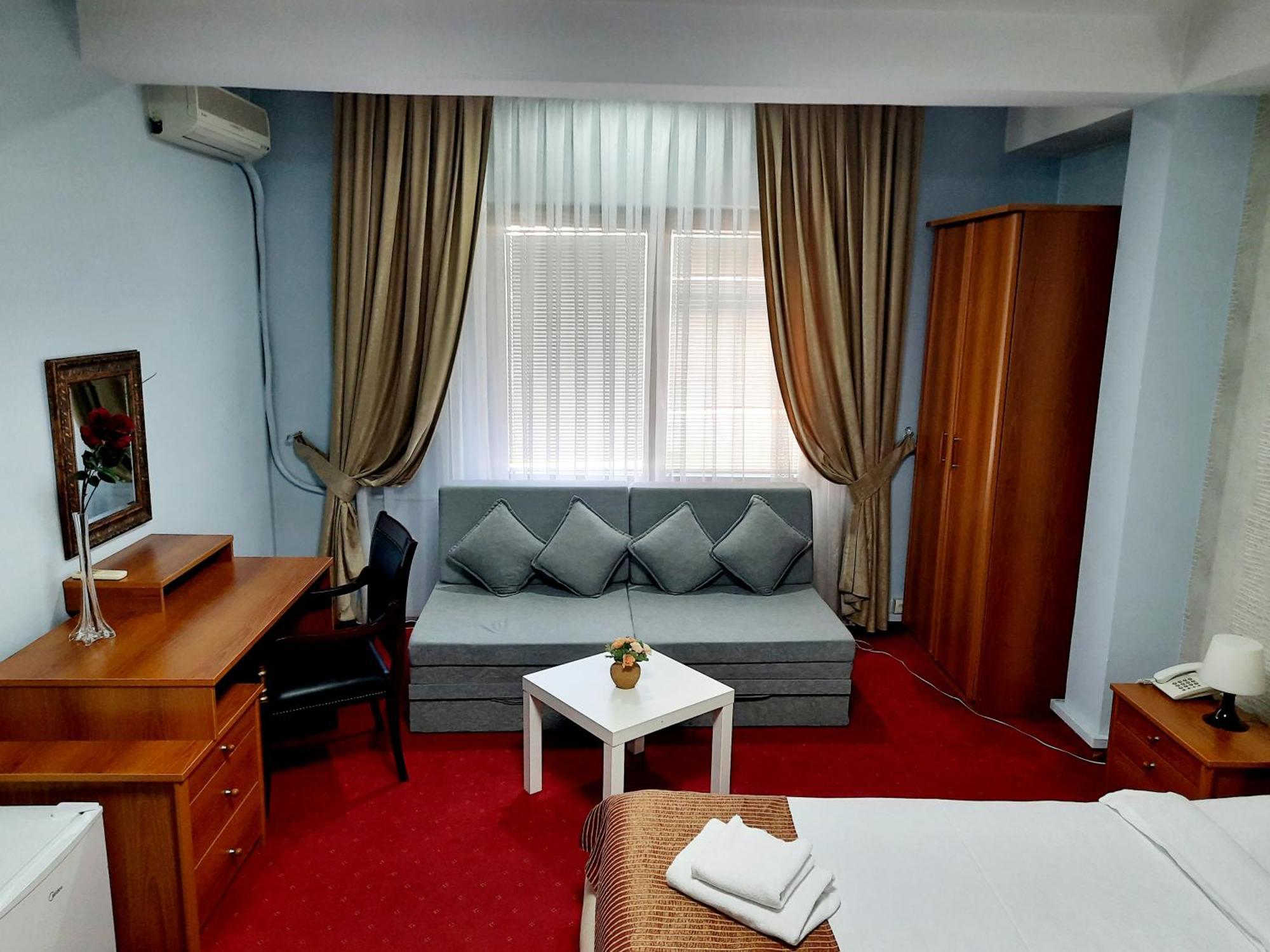 Hotel Aristocrat & Fish Restaurant Skopje Pokoj fotografie