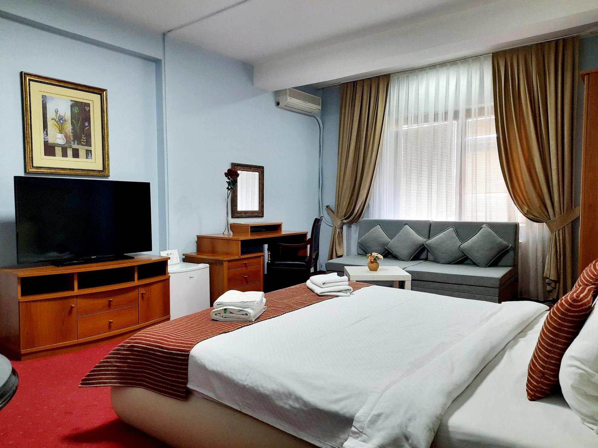 Hotel Aristocrat & Fish Restaurant Skopje Pokoj fotografie