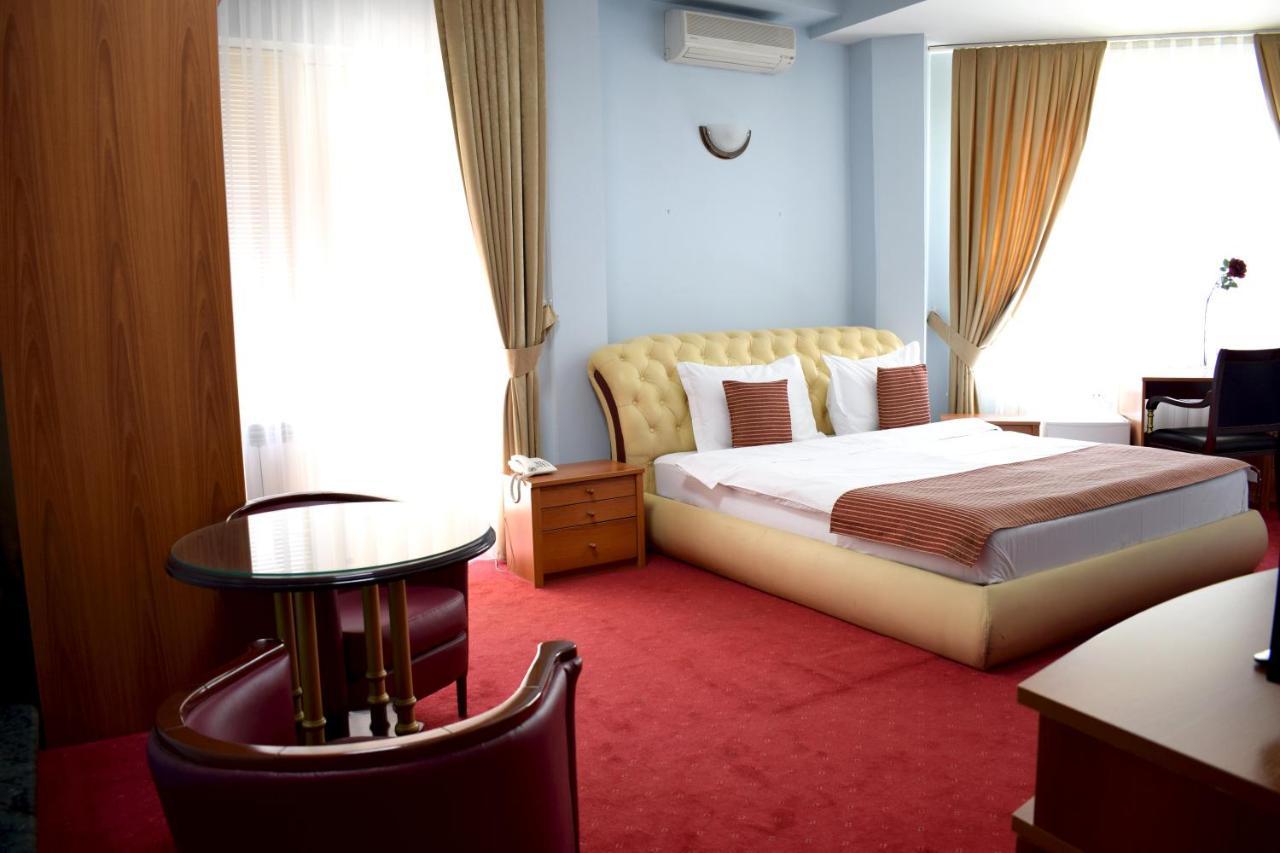 Hotel Aristocrat & Fish Restaurant Skopje Exteriér fotografie