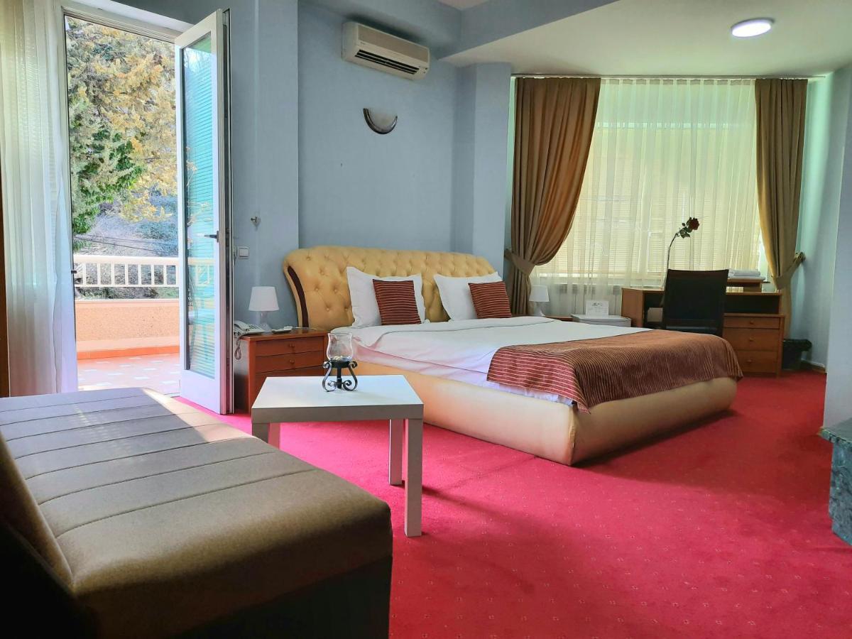 Hotel Aristocrat & Fish Restaurant Skopje Exteriér fotografie